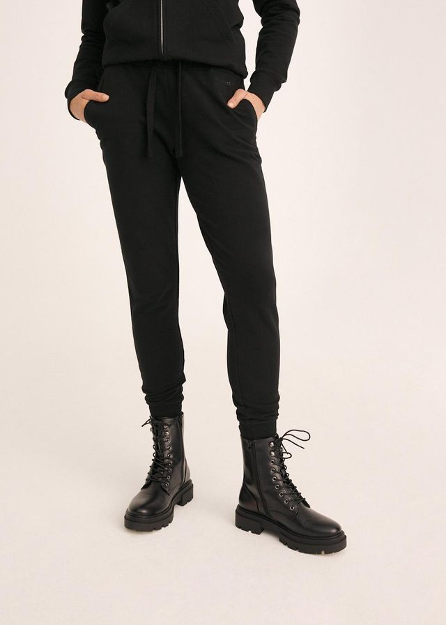 Sweatpants in casual style Diverse